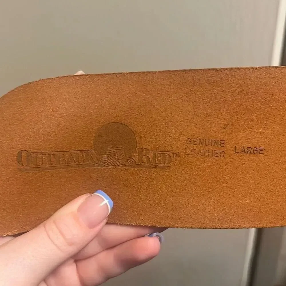 ✨OUTBACK RED Womens Caramel Color Leather Sz Large Belt✨